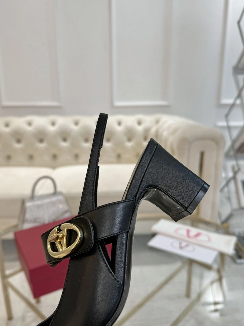 EyeCatching Vxlxntino Sandals 229807