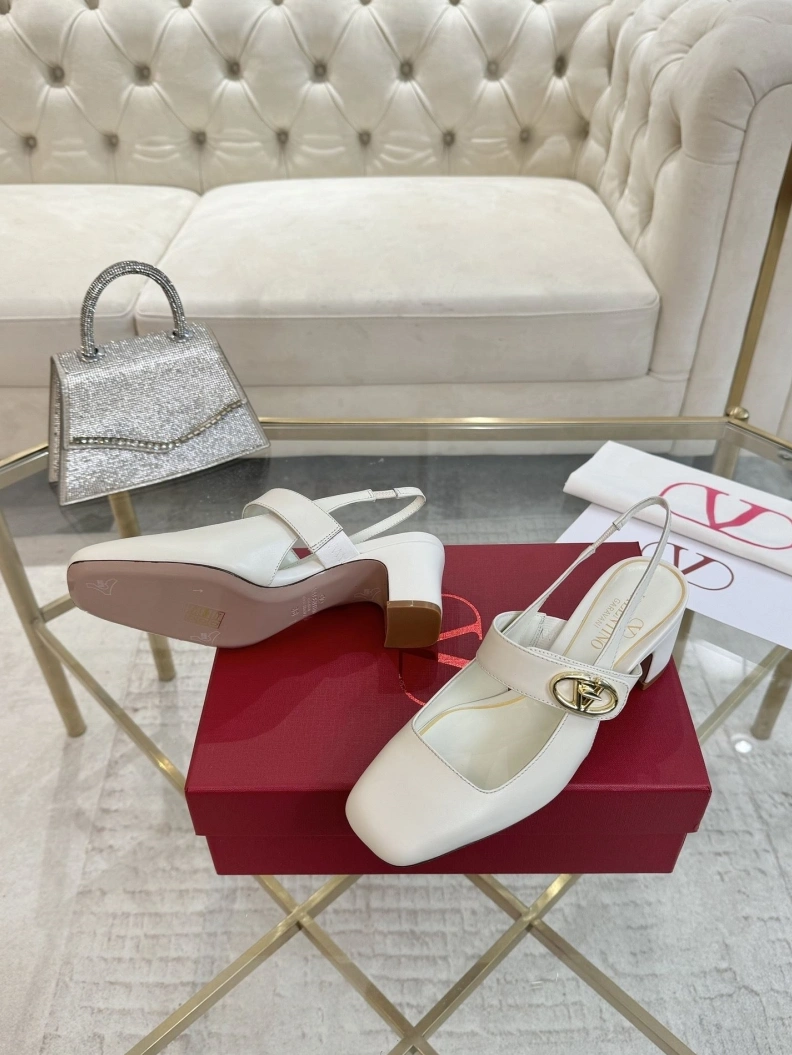 Comfortable Vxlxntino Sandals 229805