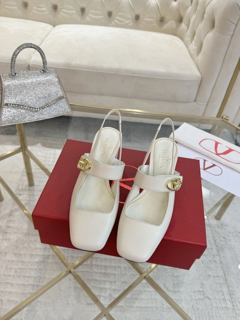 Comfortable Vxlxntino Sandals 229805