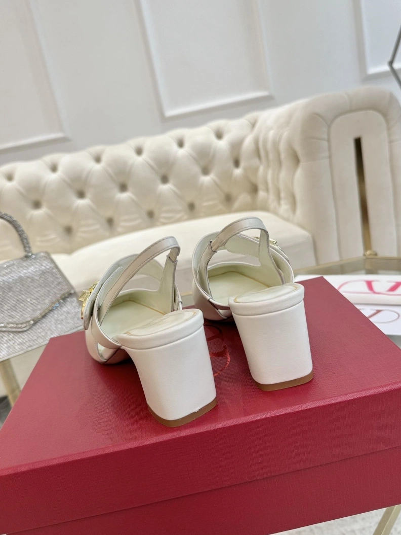 Comfortable Vxlxntino Sandals 229805