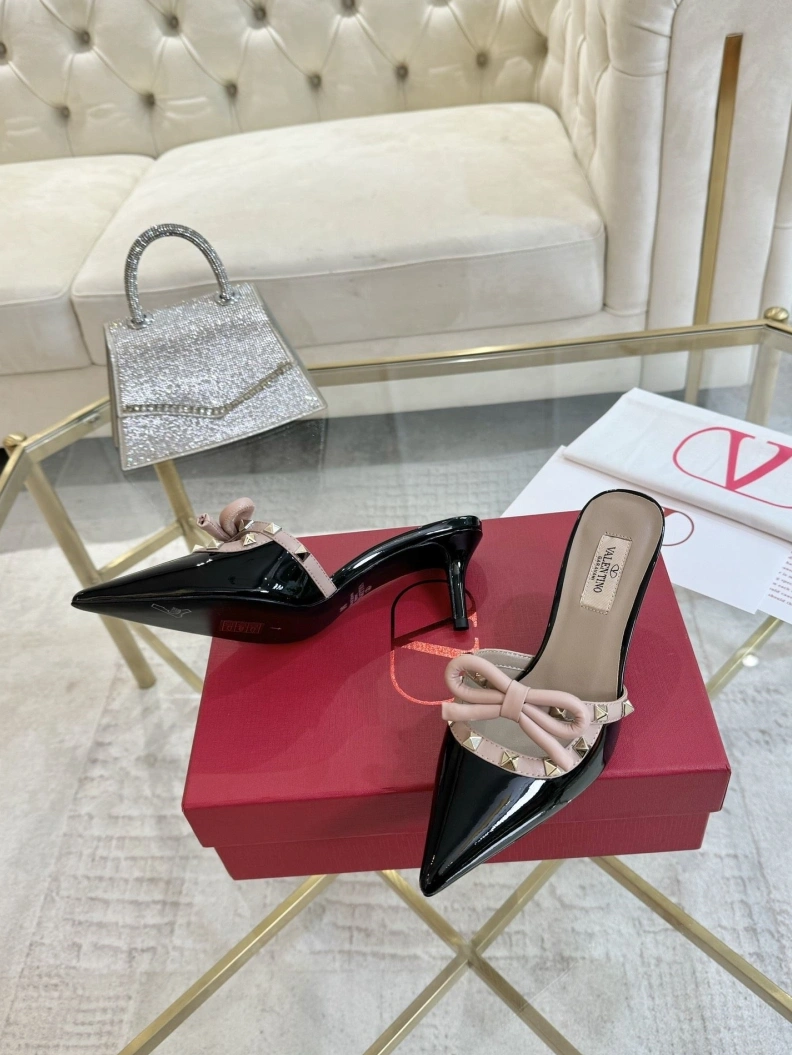 WellDesigned Vxlxntino Sandals 229794