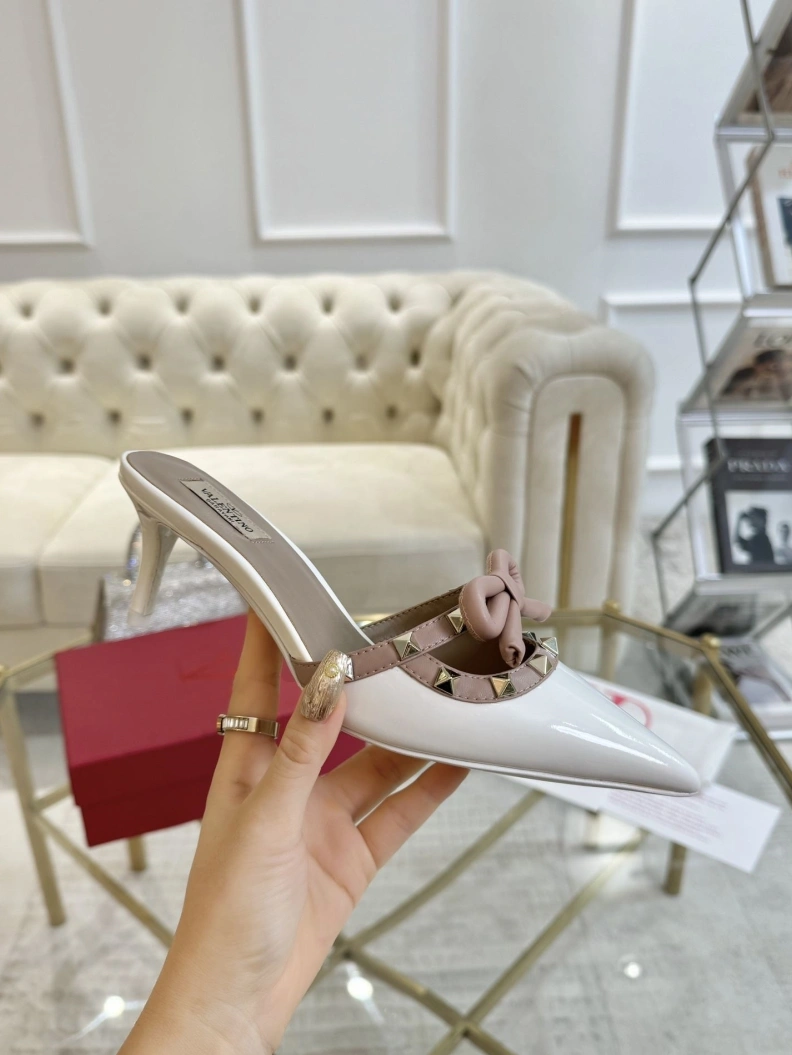 Reliable Vxlxntino Sandals 229793