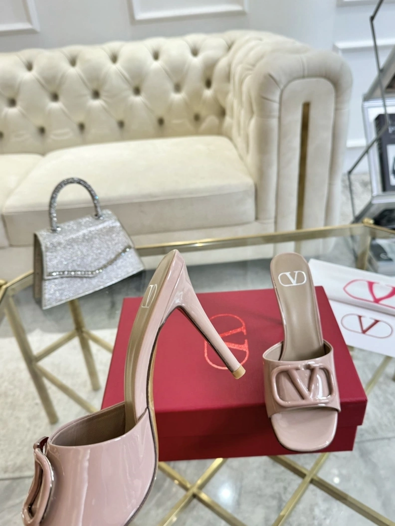 DailyWear Vxlxntino Sandals 228703
