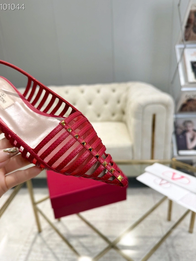 Comfortable Vxlxntino Sandals 229776