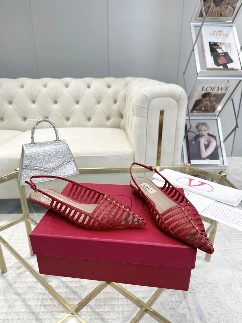 Comfortable Vxlxntino Sandals 229776