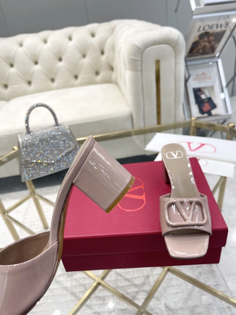 Soft Vxlxntino Sandals 229774