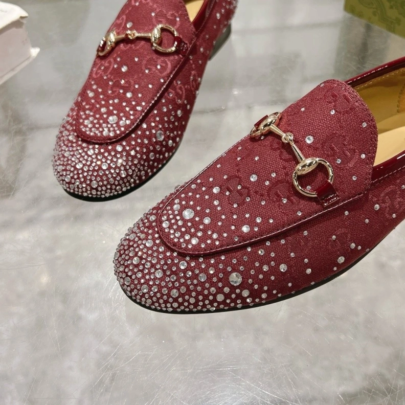 Stylish Gxccx Leather Shoes 157630