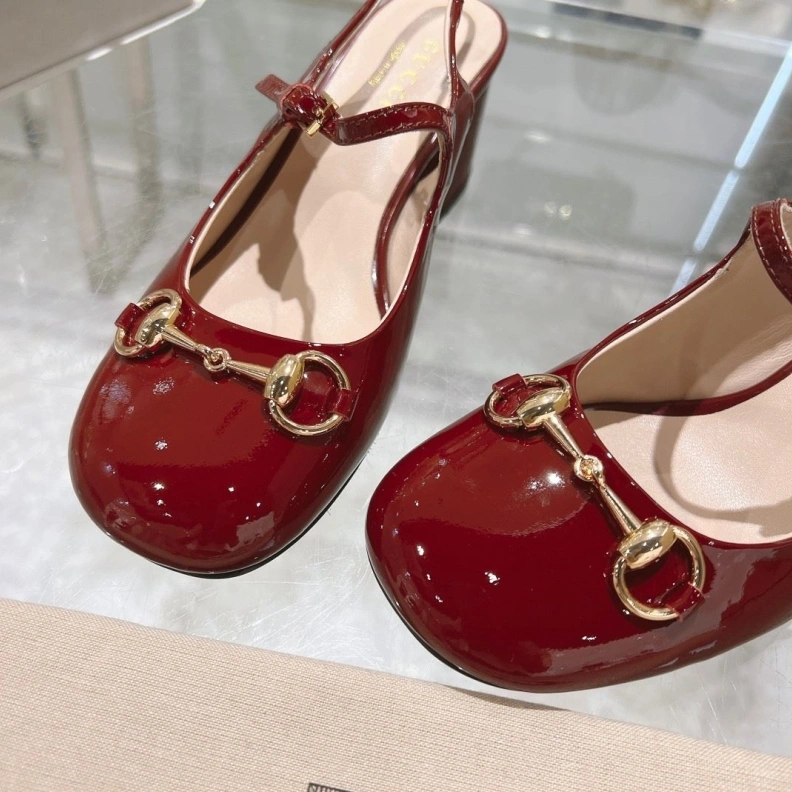 Vibrant Gxccx Sandals 157574