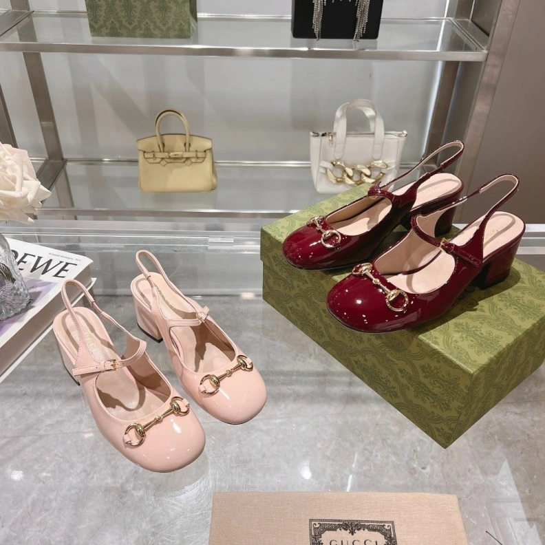 Vibrant Gxccx Sandals 157574
