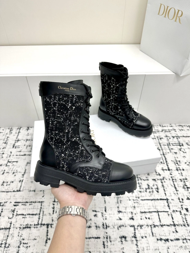 Stylish Chxnxl Boots 121674