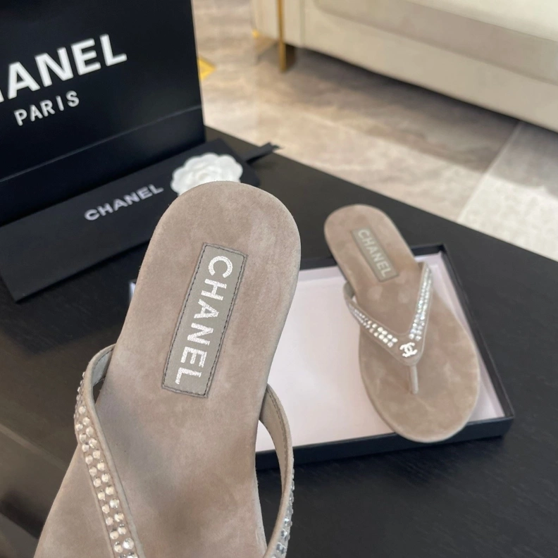 Chxnxl Slippers Practical 120225