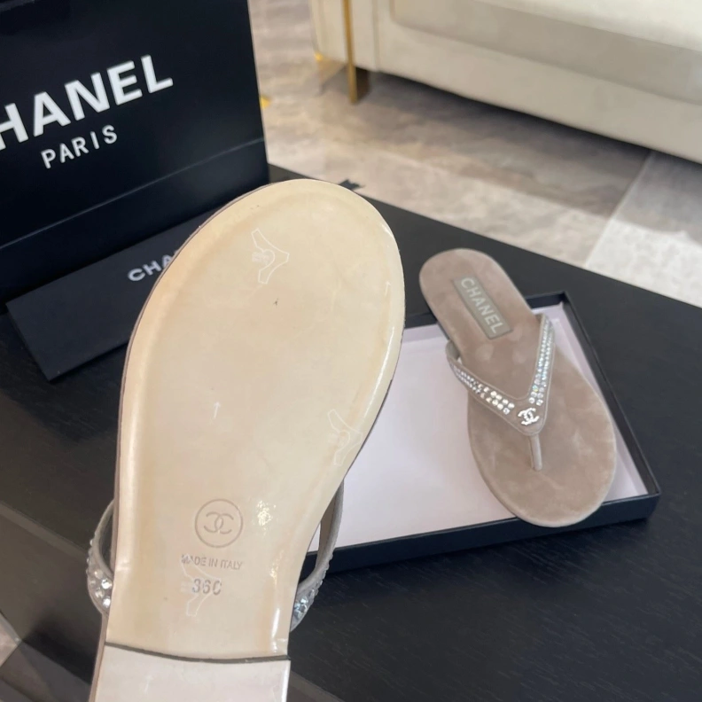 Chxnxl Slippers Practical 120225