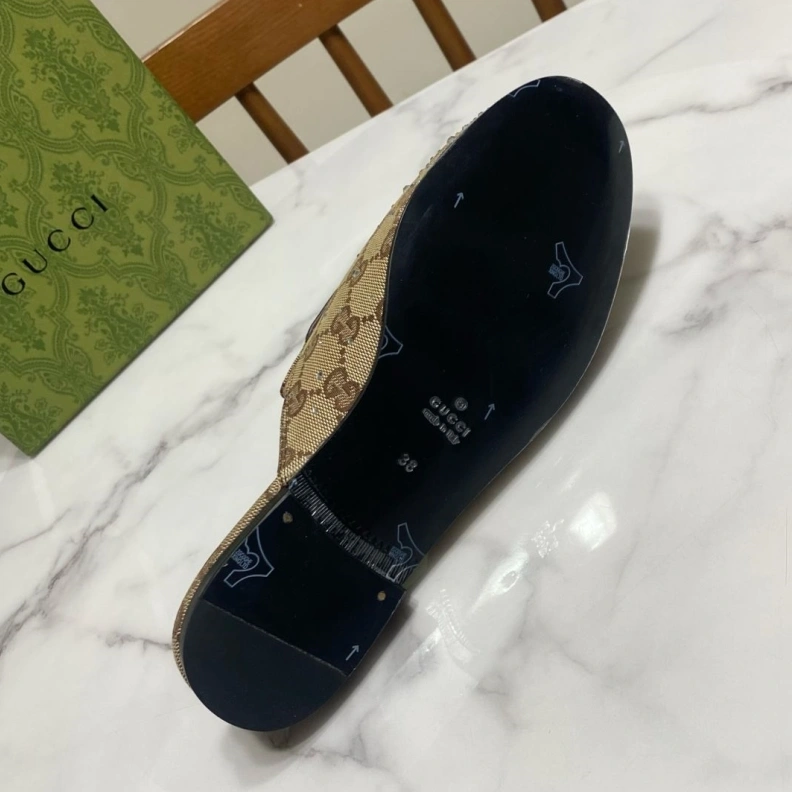 Fashionable Gxccx Slippers 157436