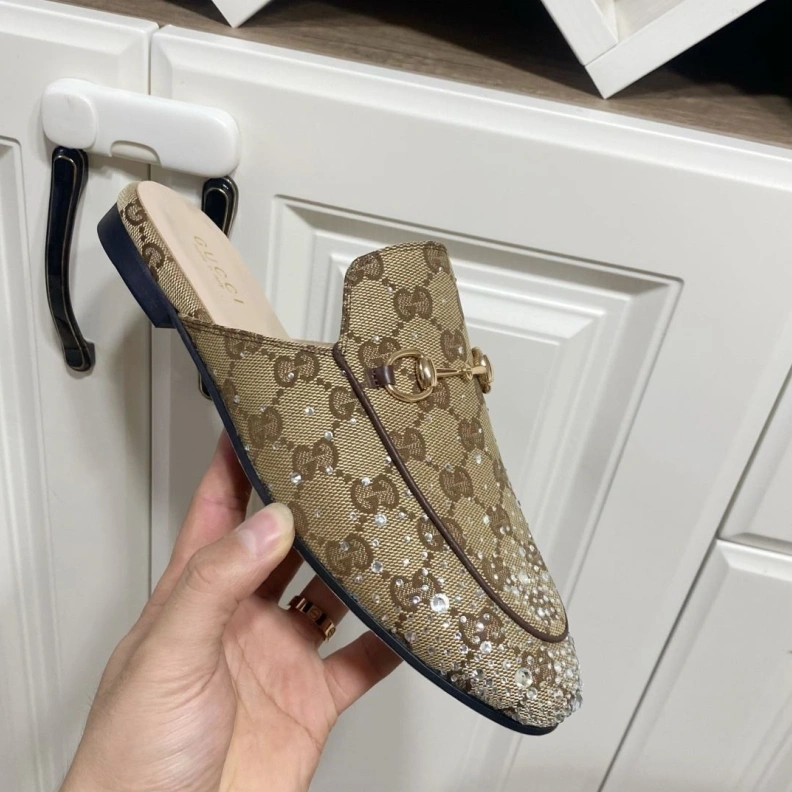 Fashionable Gxccx Slippers 157436