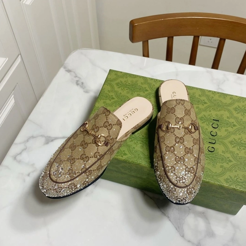 Fashionable Gxccx Slippers 157436