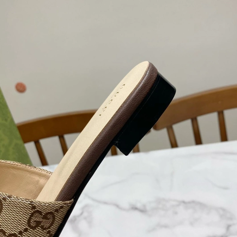 Lightweight Gxccx Slippers 157435