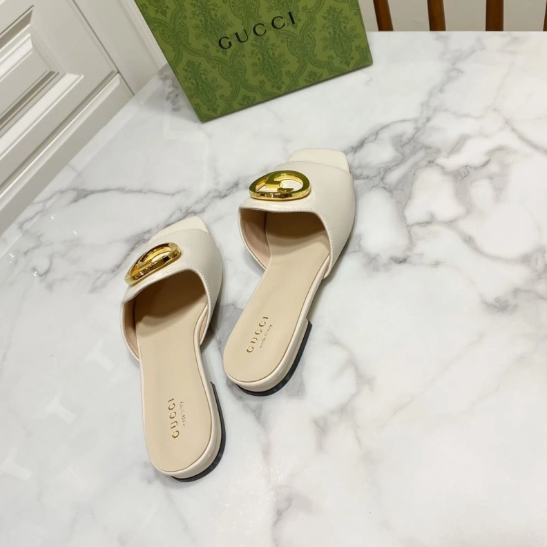 Resilient Gxccx Slippers 157427