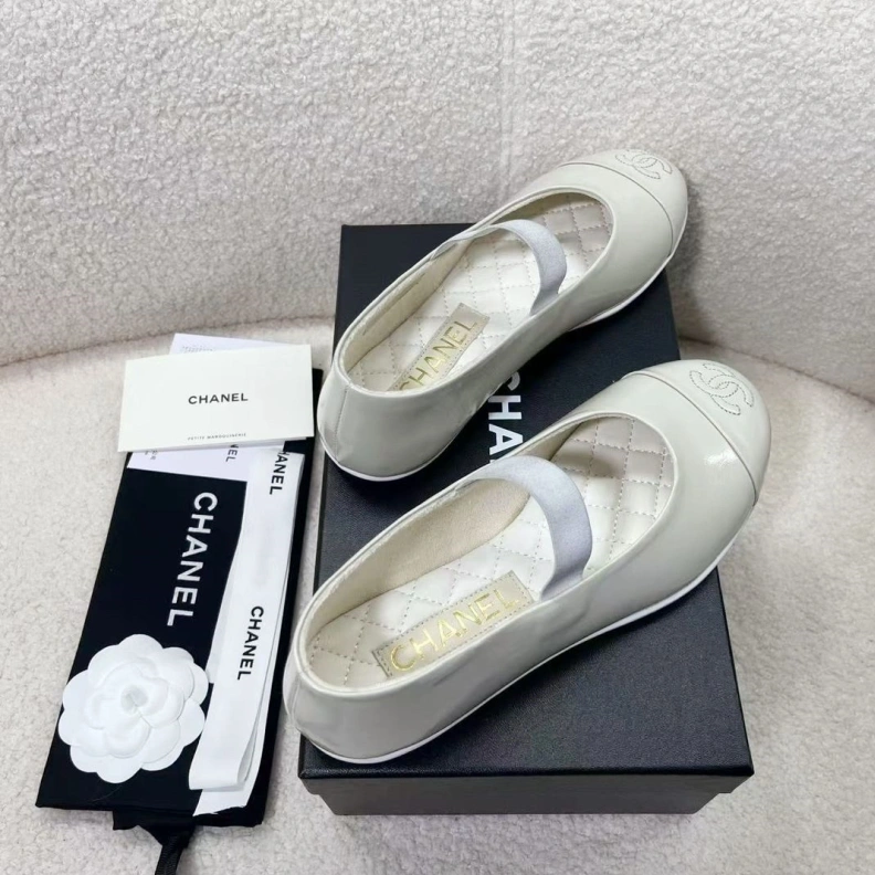EyeCatching Chxnxl Flat Shoes 121085
