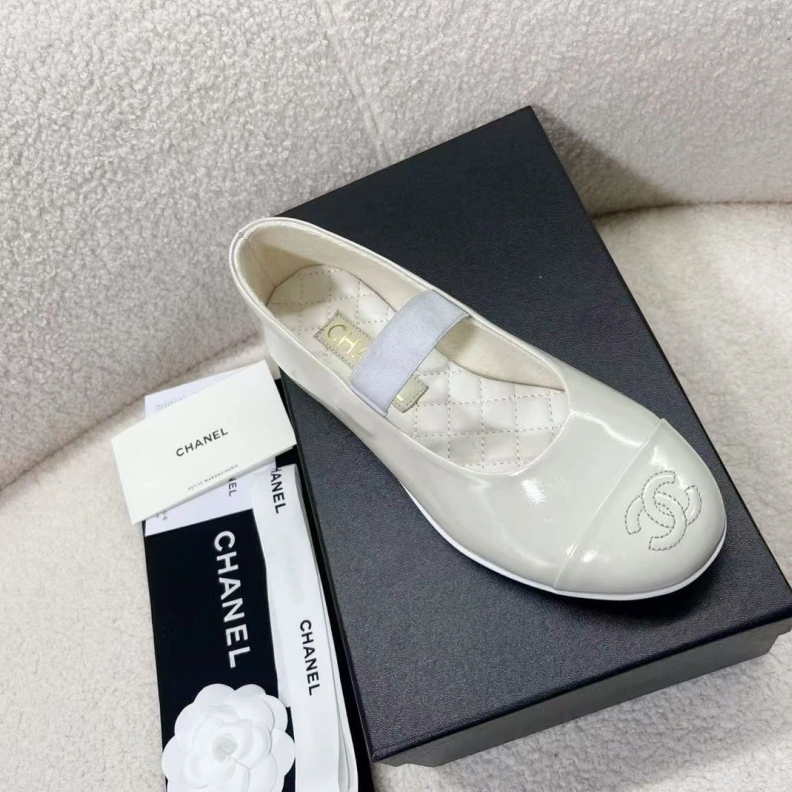 EyeCatching Chxnxl Flat Shoes 121085