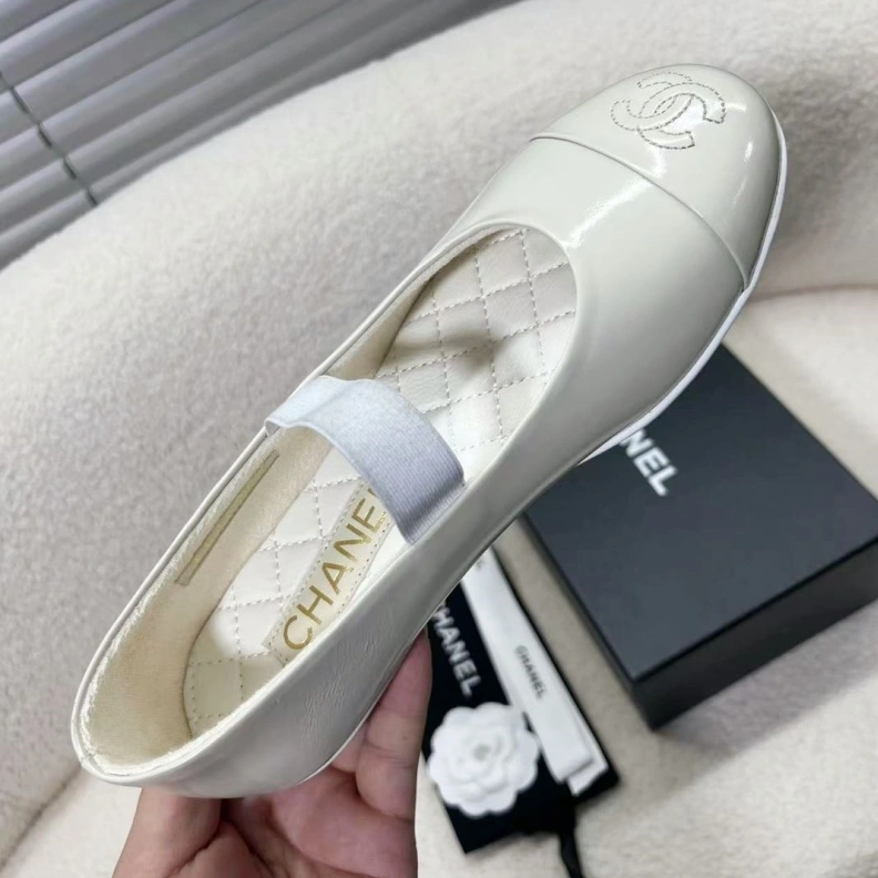 EyeCatching Chxnxl Flat Shoes 121085
