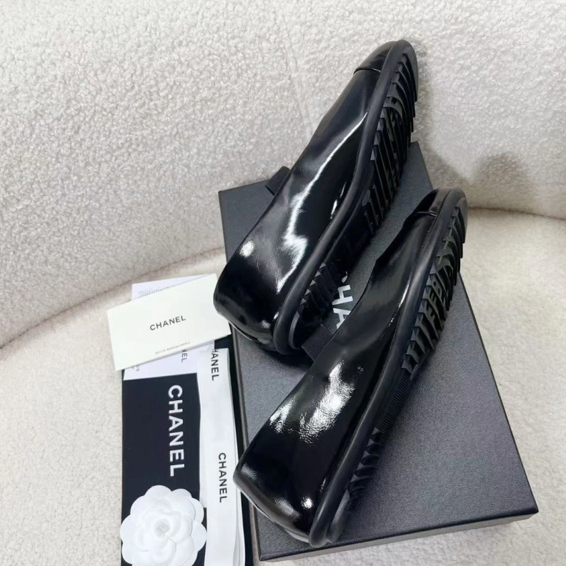 NewStyle Chxnxl Flat Shoes 121086