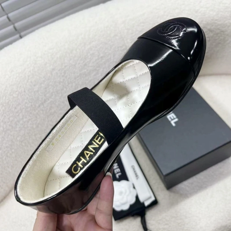 NewStyle Chxnxl Flat Shoes 121086