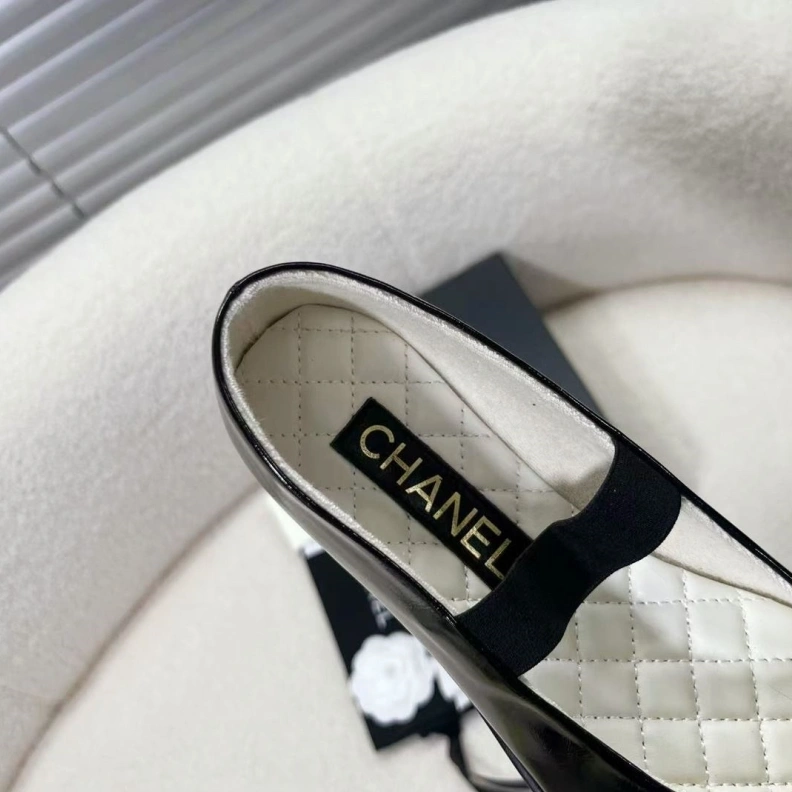 NewStyle Chxnxl Flat Shoes 121086