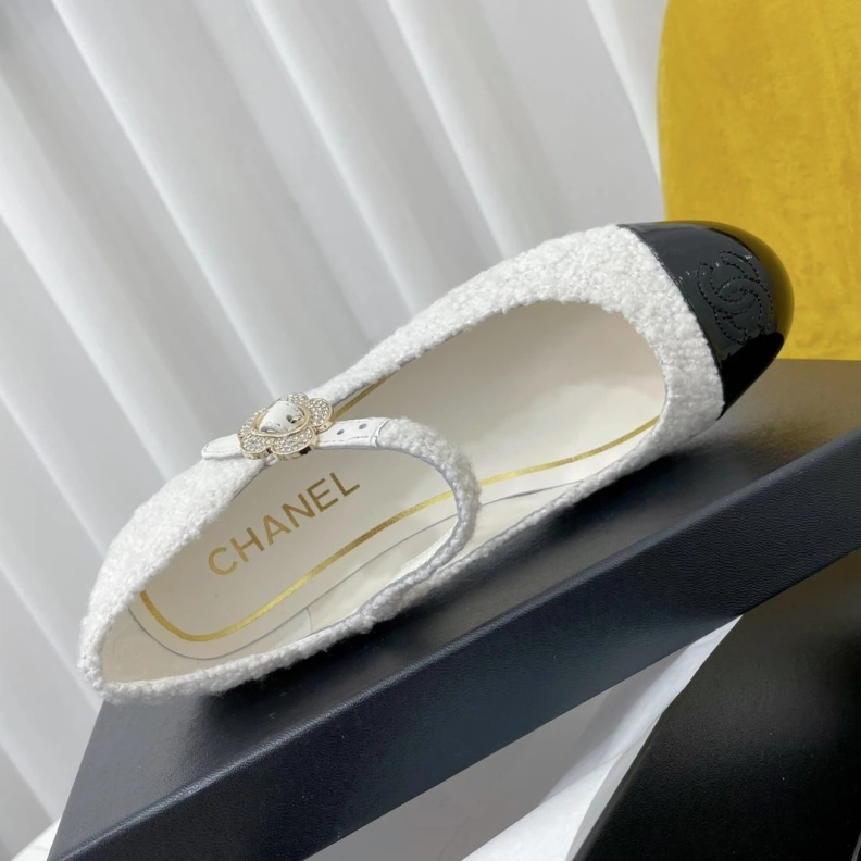 Trendy Chxnxl Flat Shoes 121081