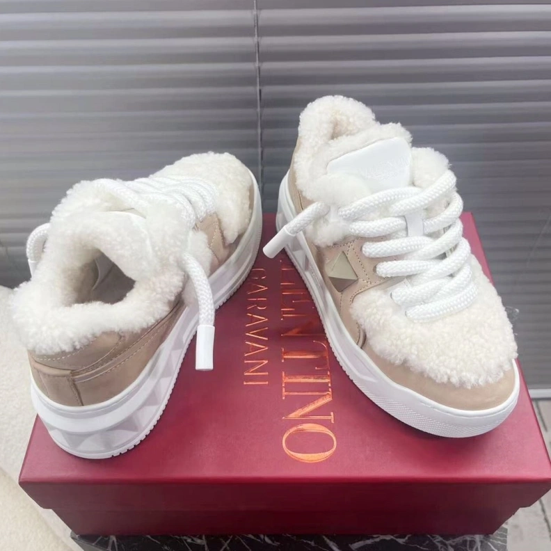 Vibrant Nxkx Sneakers 199061
