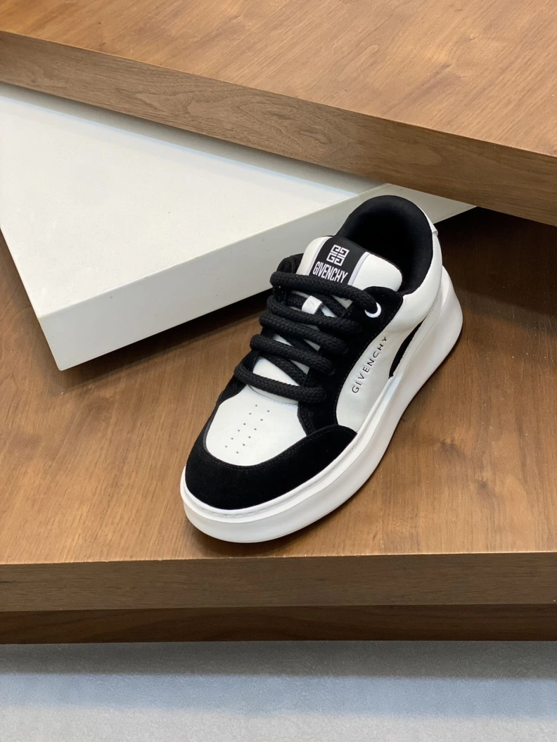 ModernLook Gxvxnchy Sneakers 152845