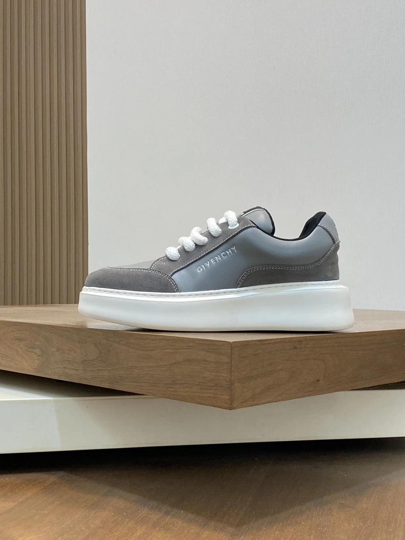 Reliable Gxvxnchy Sneakers 152844