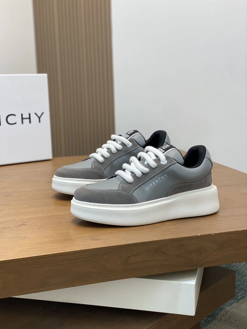Reliable Gxvxnchy Sneakers 152844