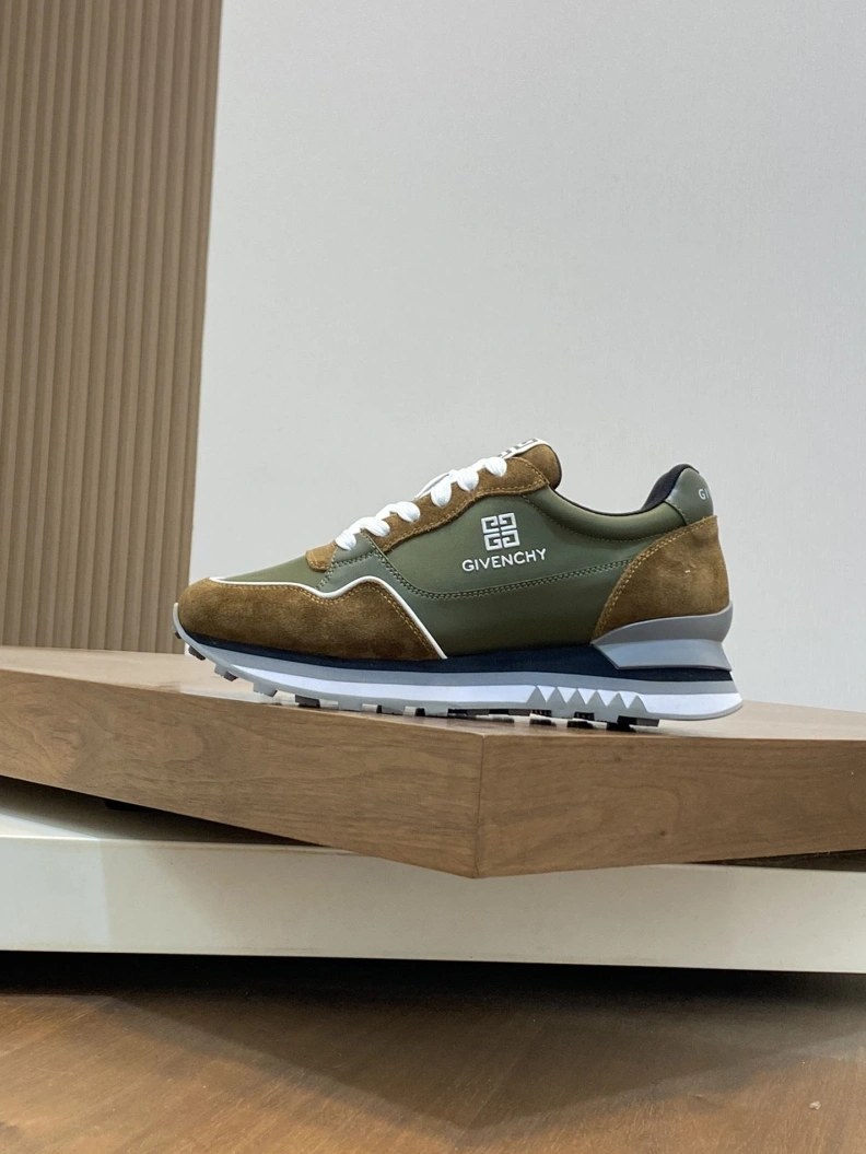 NewStyle Gxvxnchy Sneakers 152841
