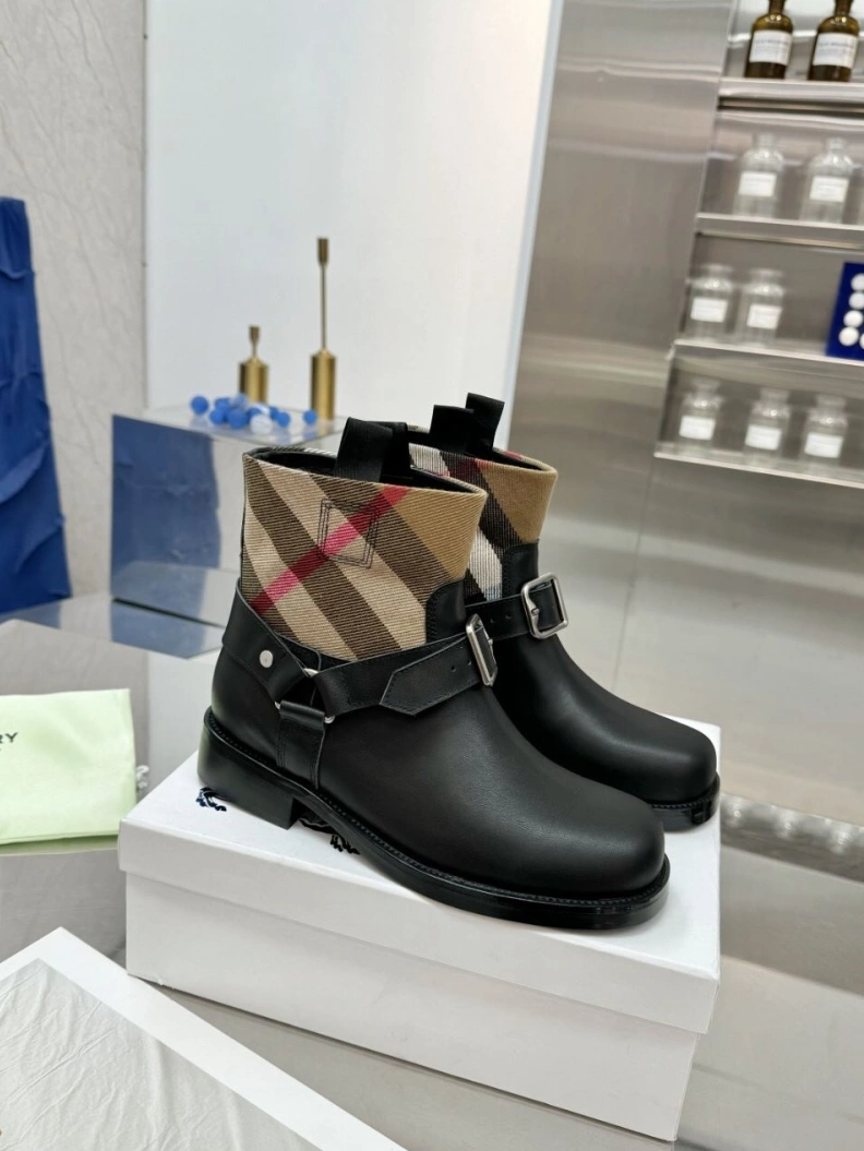 Functional Bxrbxrry Boots 114908