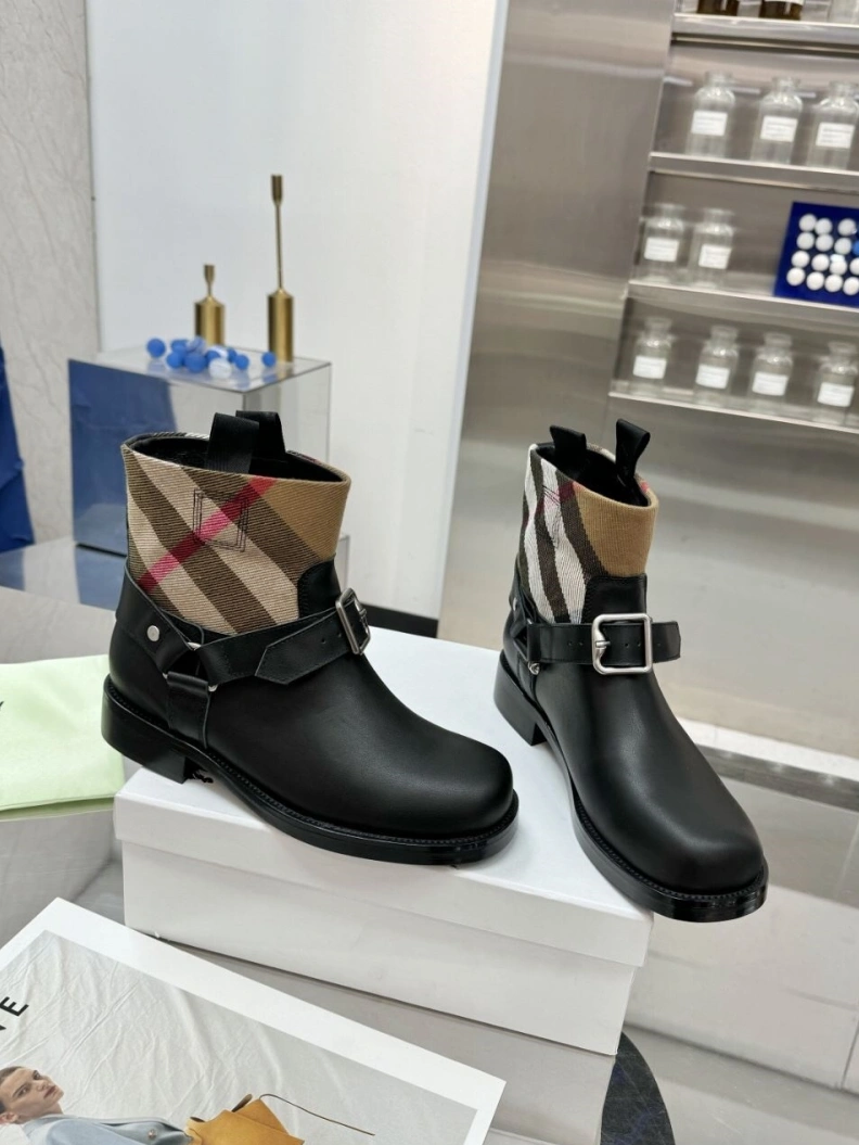 Functional Bxrbxrry Boots 114908
