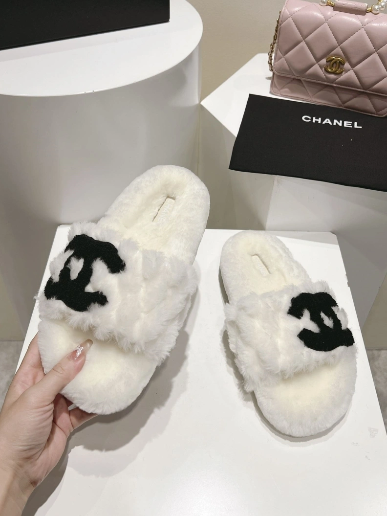 Soft Chxnxl Slippers 120221