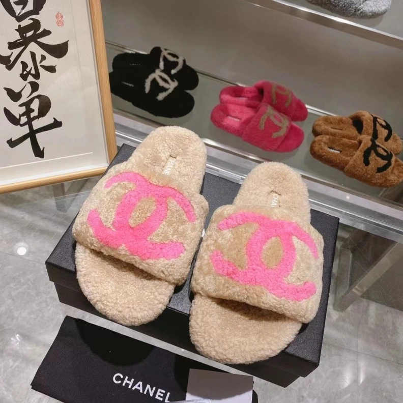 Practical Chxnxl Slippers 120215