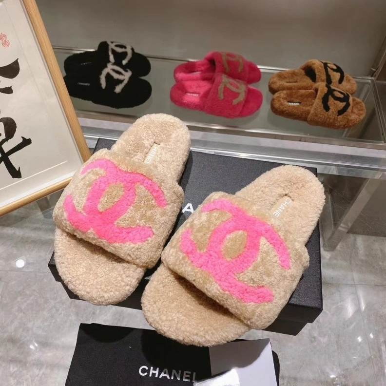 Practical Chxnxl Slippers 120215