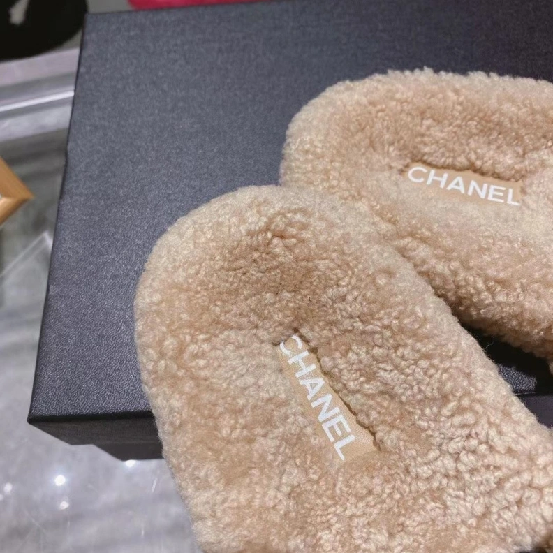 Practical Chxnxl Slippers 120215