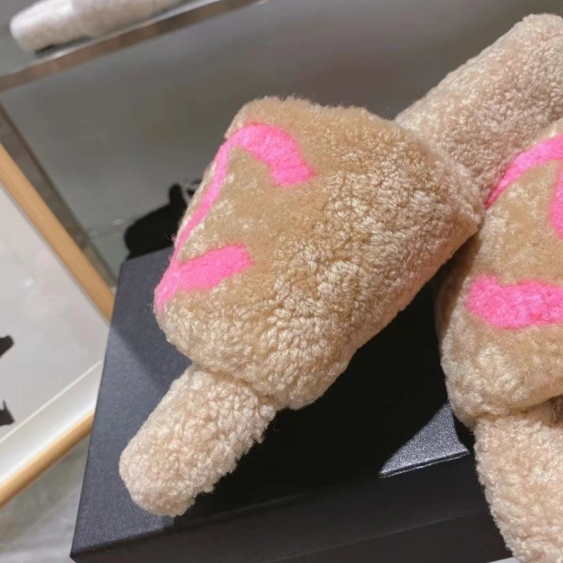 Practical Chxnxl Slippers 120215