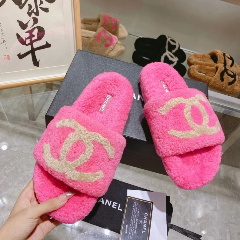 Refined Chxnxl Slippers 120216