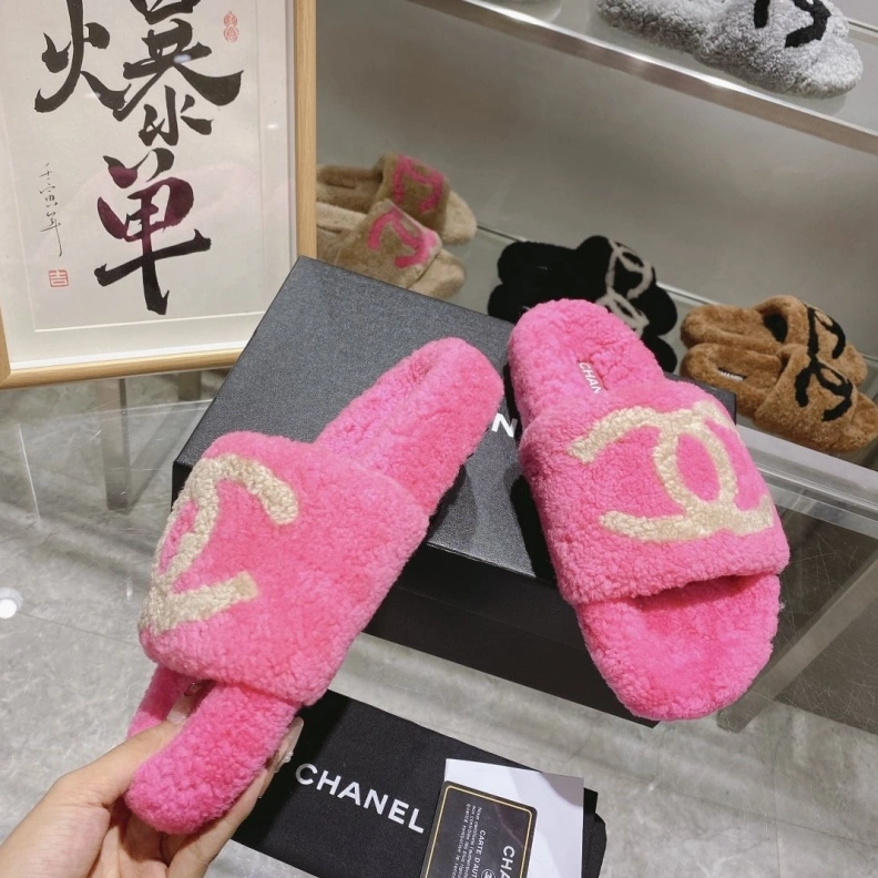 Refined Chxnxl Slippers 120216