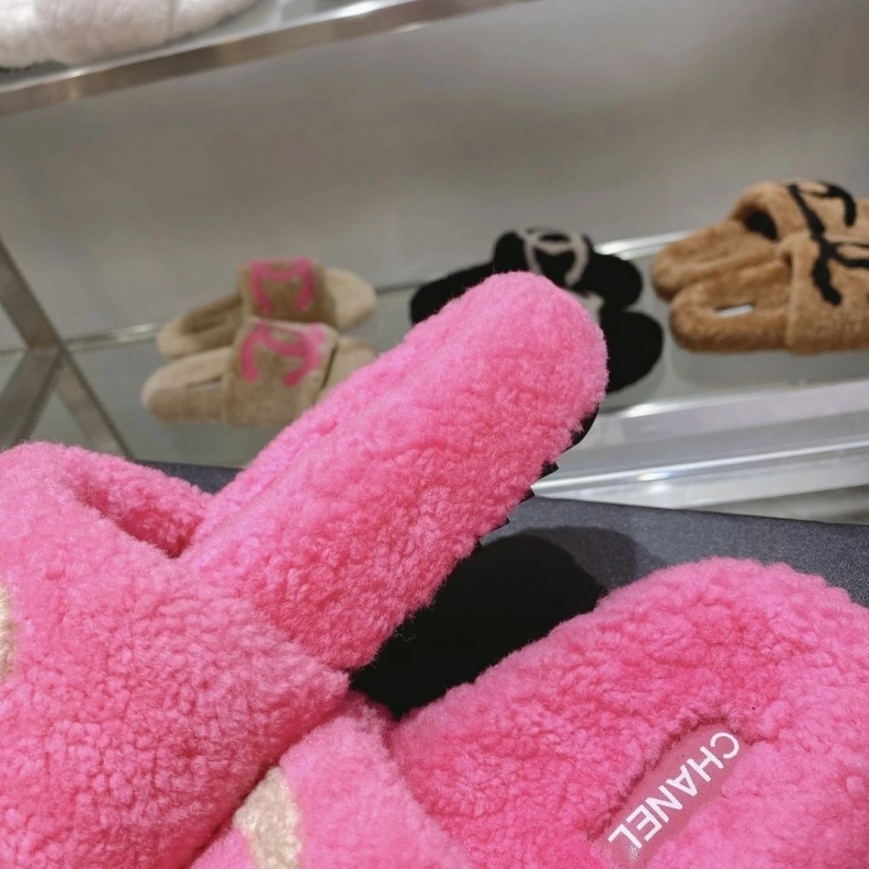 Refined Chxnxl Slippers 120216