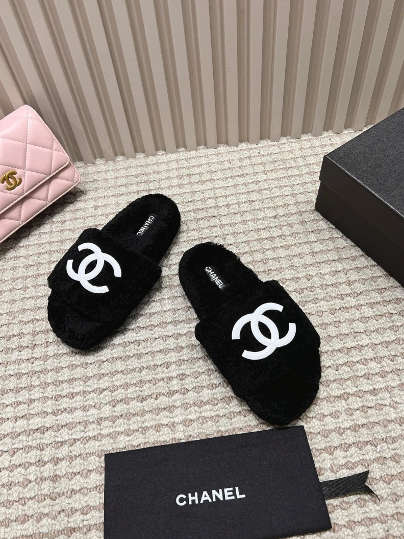 Chxnxl Slippers Practical 120207