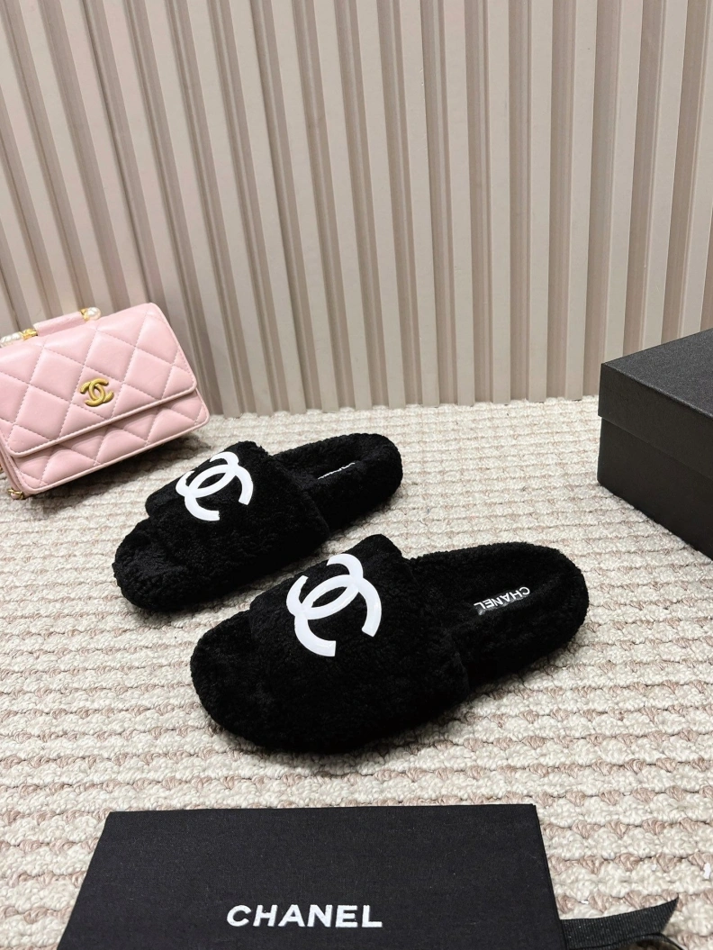 Chxnxl Slippers Practical 120207