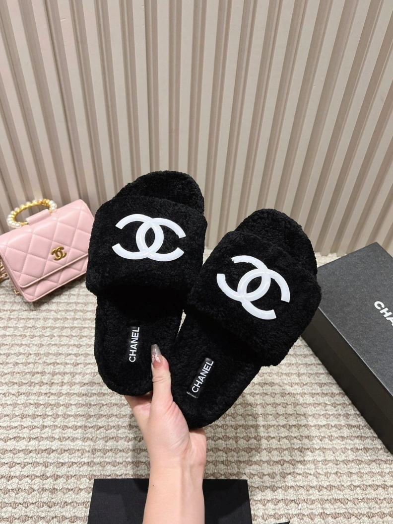 Chxnxl Slippers Practical 120207