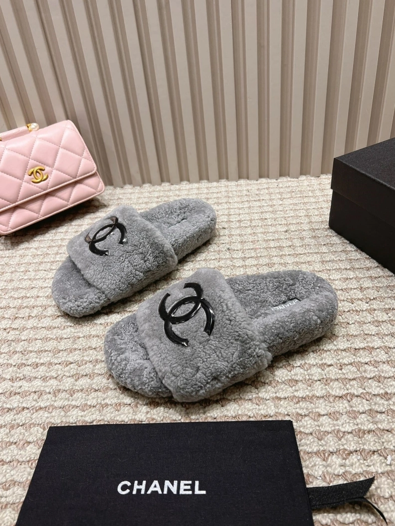 Elegant Chxnxl Slippers 120206
