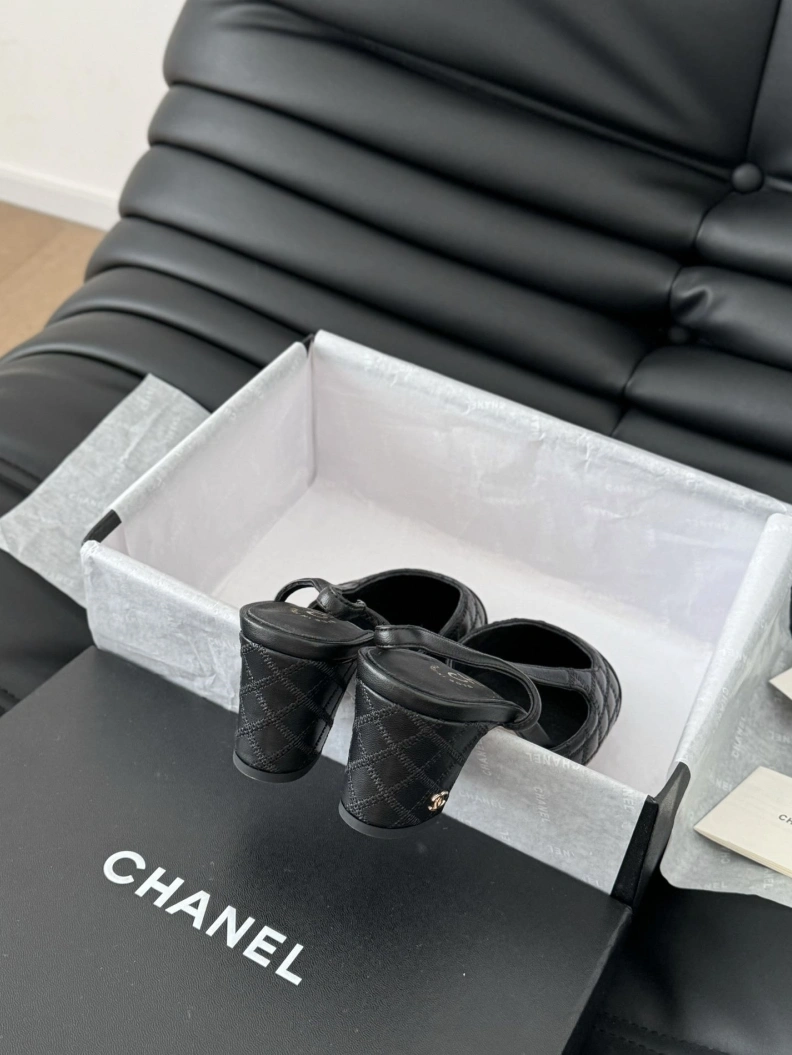 Practical Chxnxl Sandals 120659