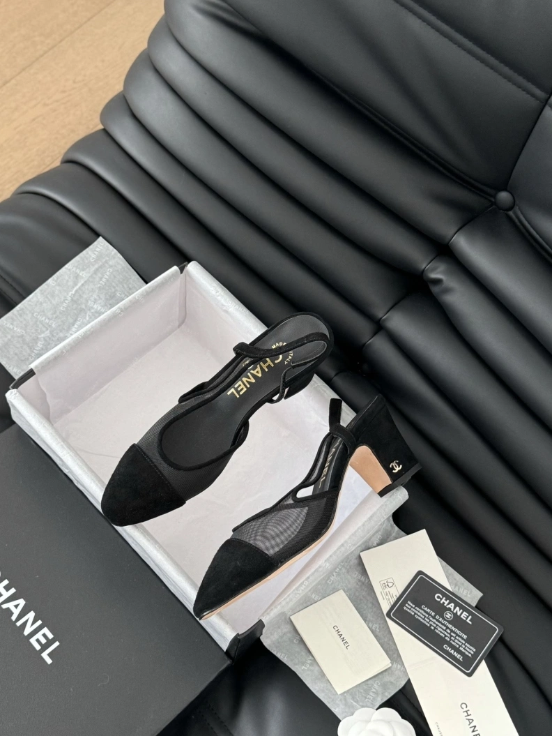 Efficient Chxnxl Sandals 120657