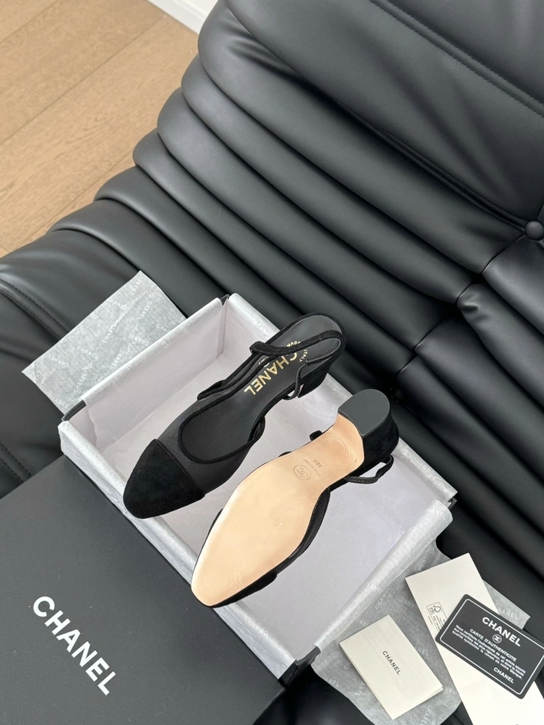 Efficient Chxnxl Sandals 120657